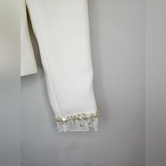 Tahari Vintage Ruffle Women's Jacket. Cream. Size 4 - Picture 5 of 15